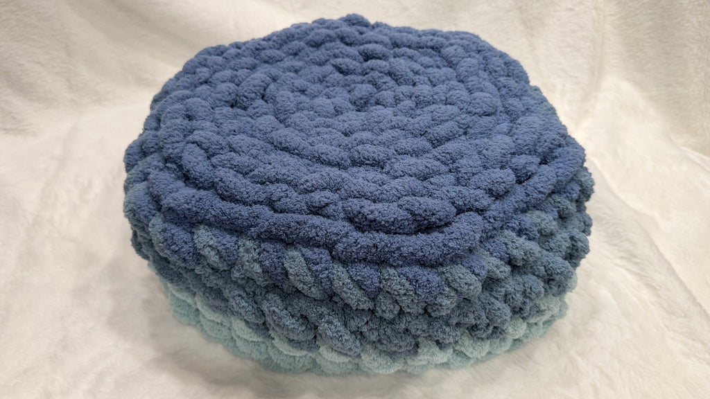 Amazonite Set — Handmade Plush Pet Bed & Matching Pet Mat