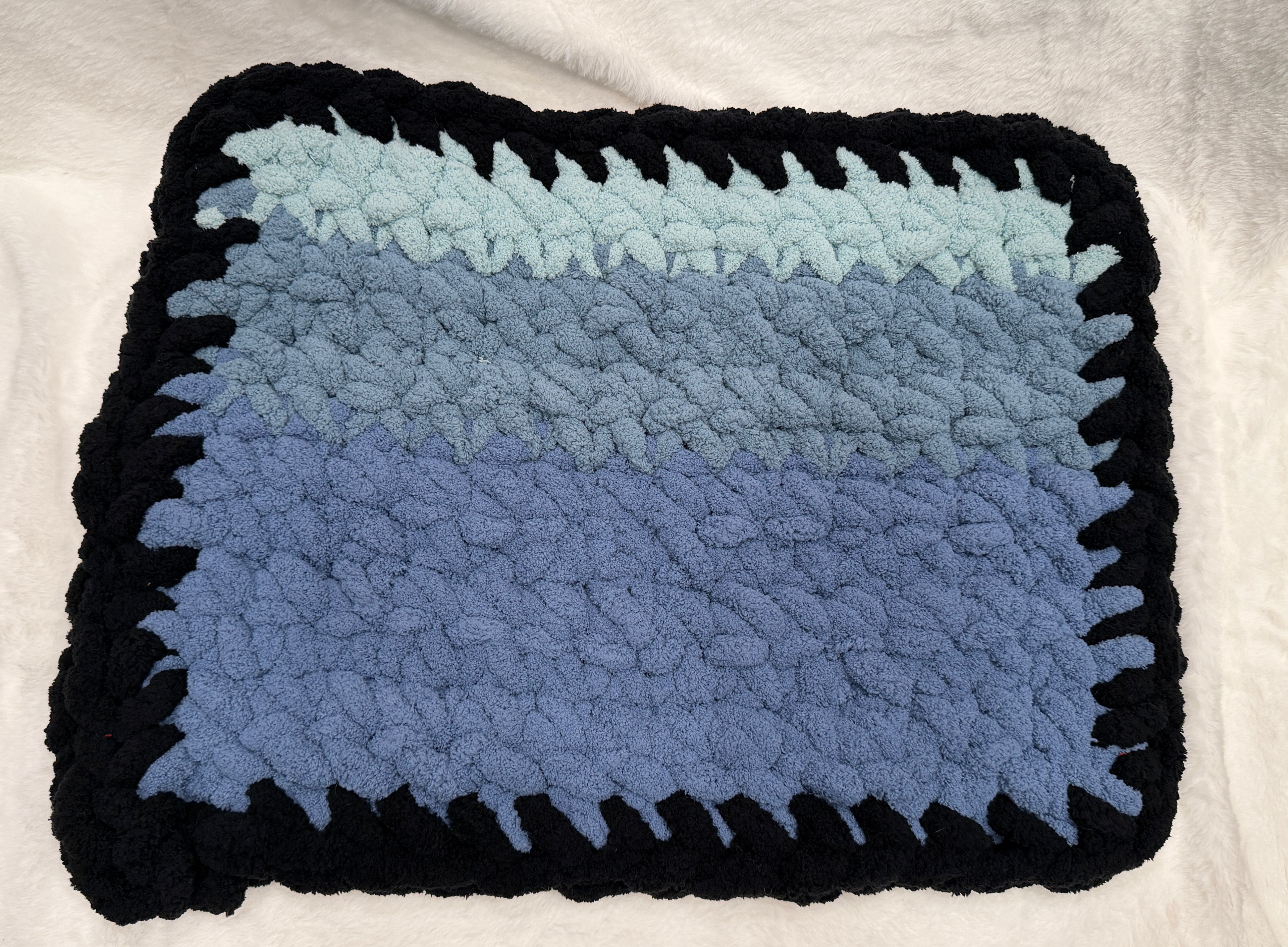 Amazonite Set — Handmade Plush Pet Bed & Matching Pet Mat