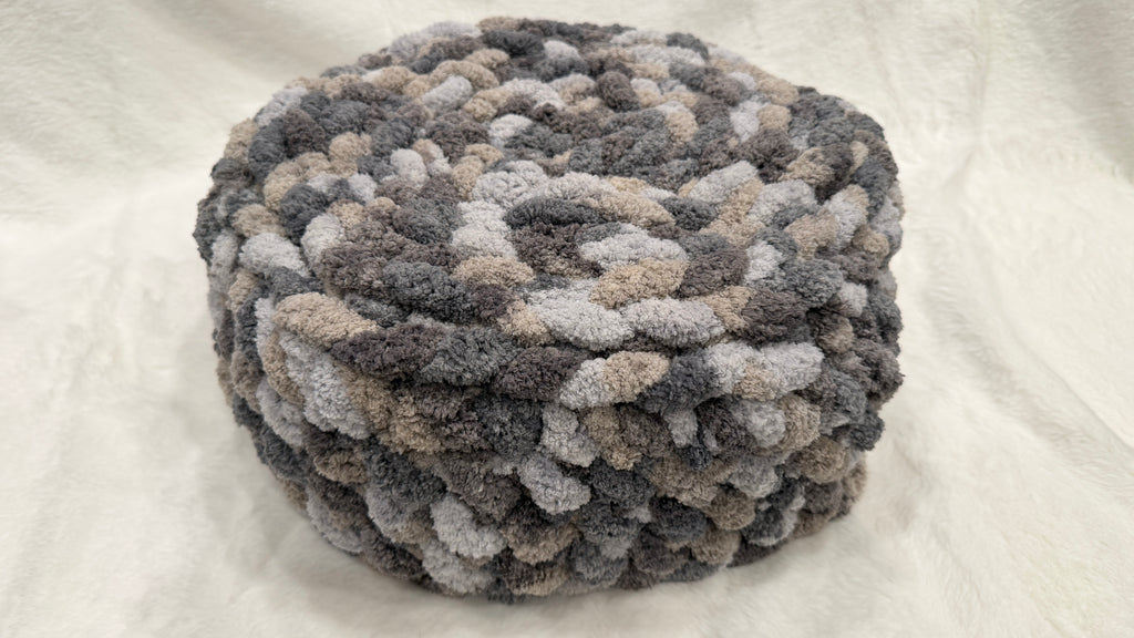 Majestic Gem Handmade Luxury Cat Bed – 14 Inches – Smoky Quartz