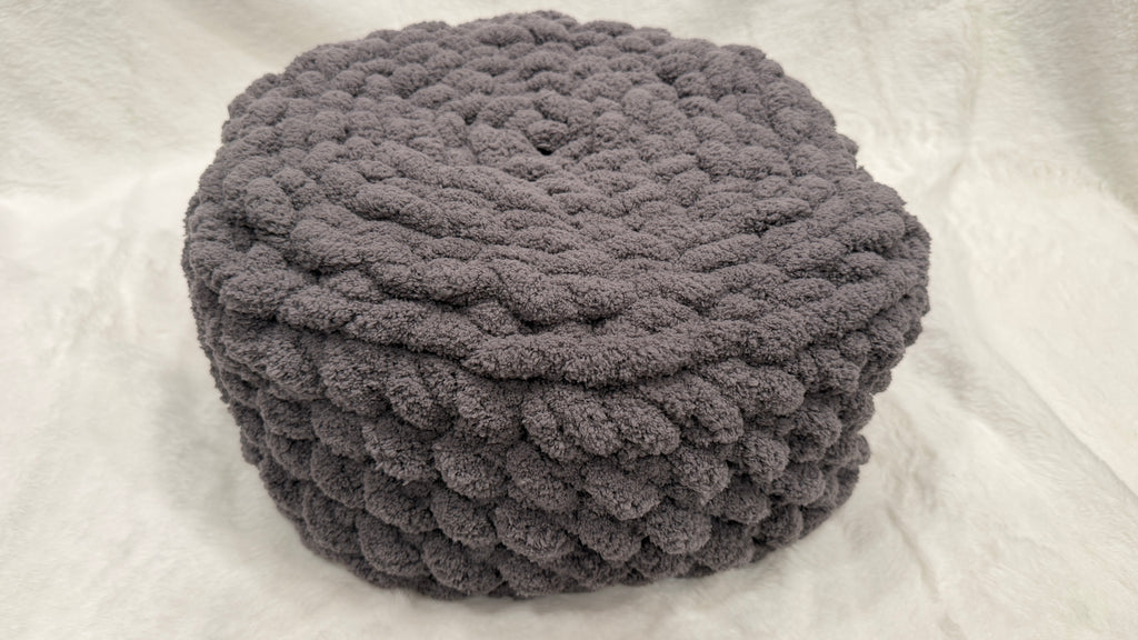 Majestic Gem Handmade Luxury Cat Bed – 14 Inches – Hematite