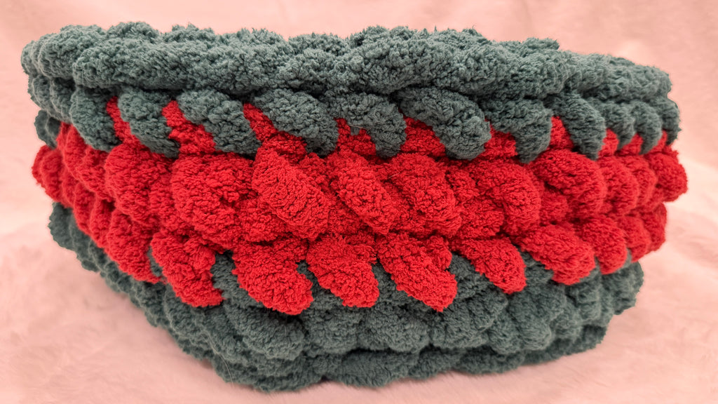 Majestic Gem Handmade Luxury Cat Bed – 14 Inches – Ruby Malachite