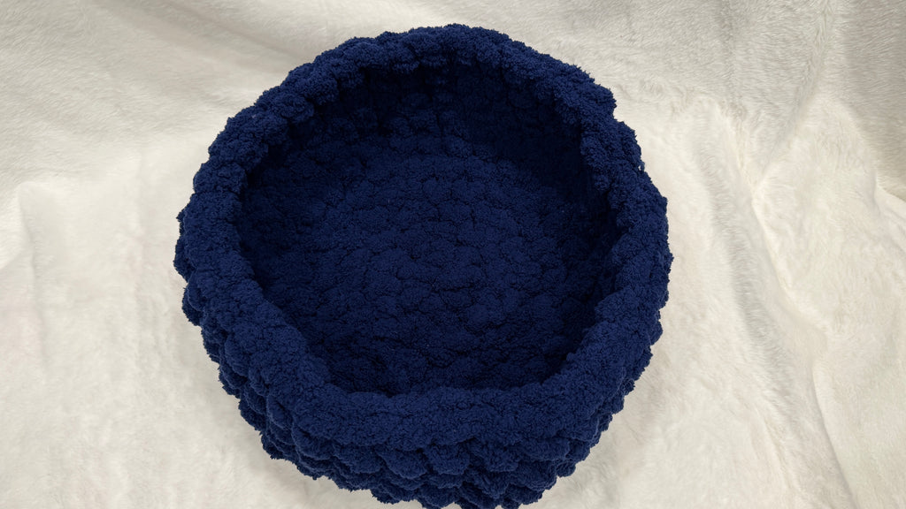 Majestic Gem Handmade Luxury Cat Bed – 14 Inches – Sodalite