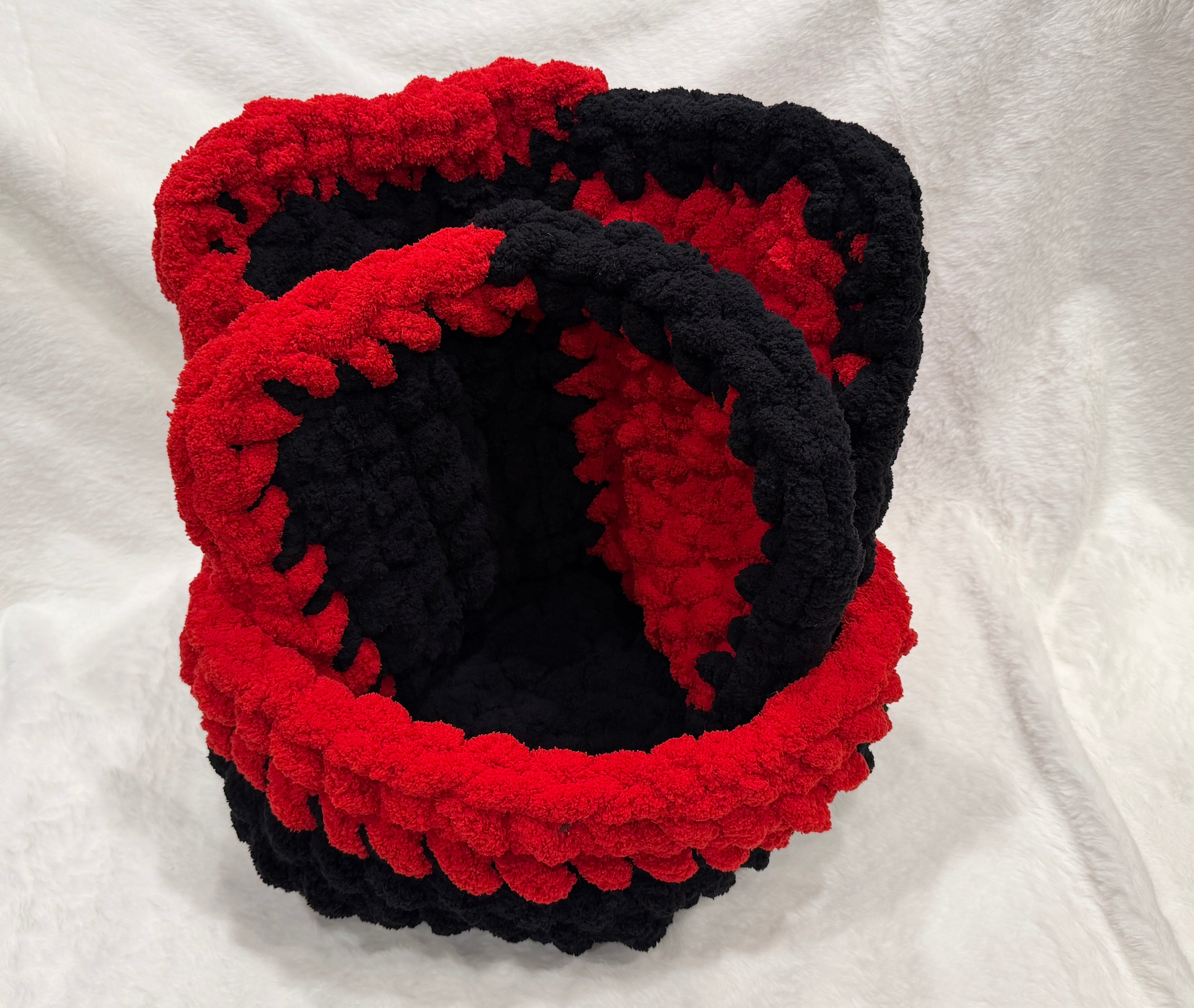 Garnet Onyx Set — Handmade Plush Pet Bed & Matching Pet Mat