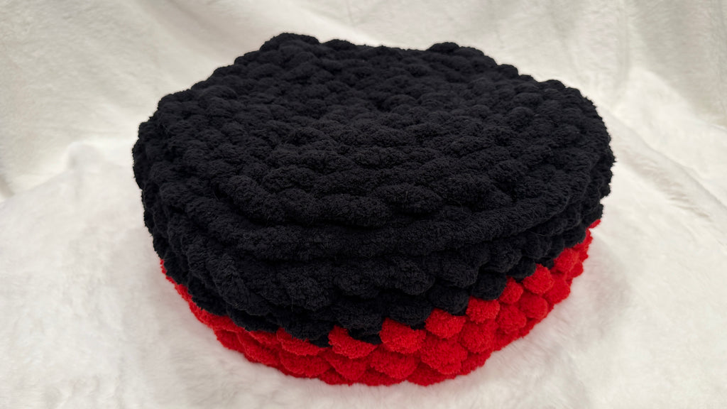 Garnet Onyx Set — Handmade Plush Pet Bed & Matching Pet Mat
