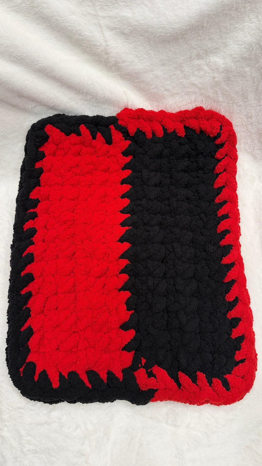 Garnet Onyx Set — Handmade Plush Pet Bed & Matching Pet Mat