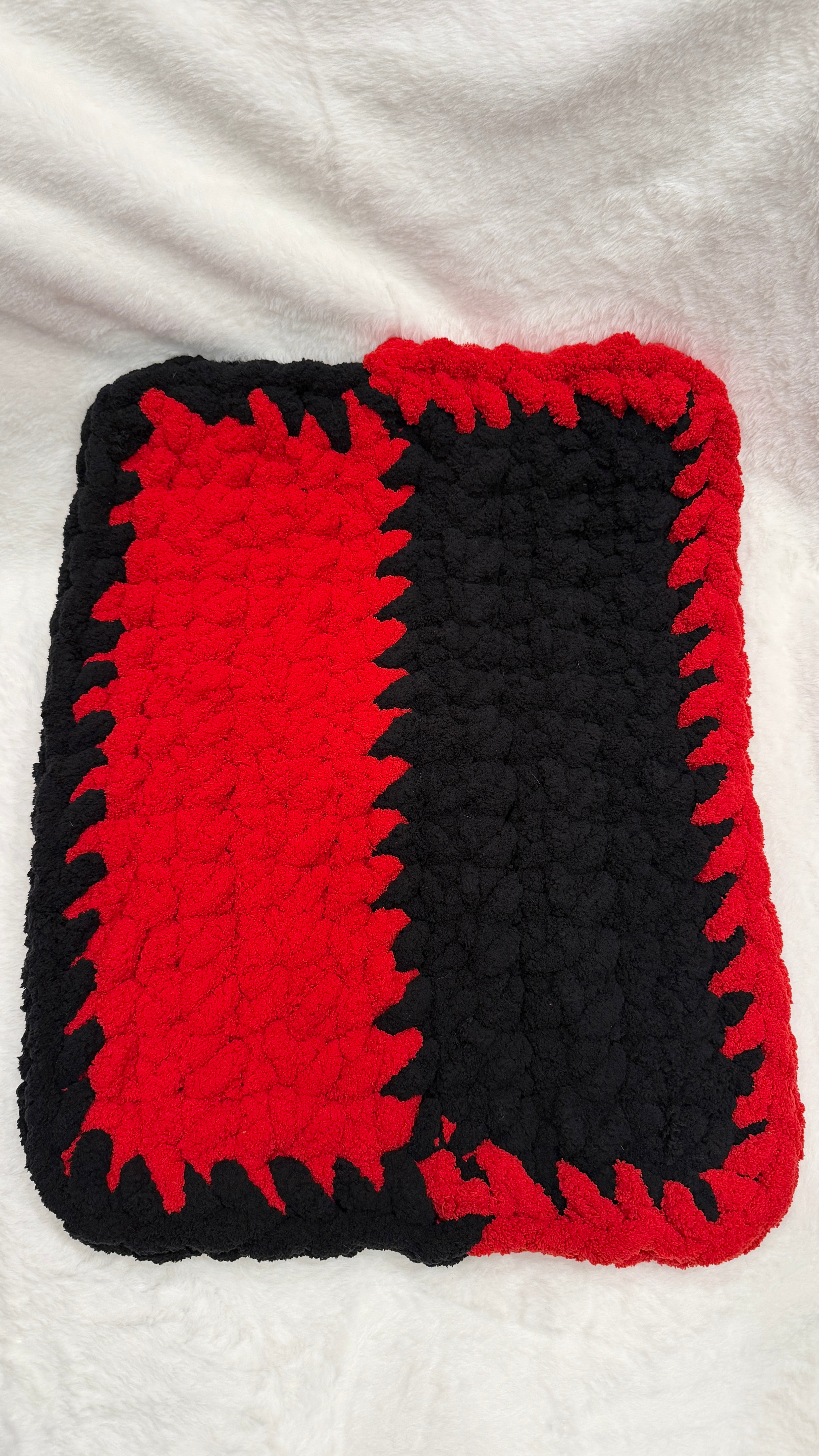 Garnet Onyx Set — Handmade Plush Pet Bed & Matching Pet Mat