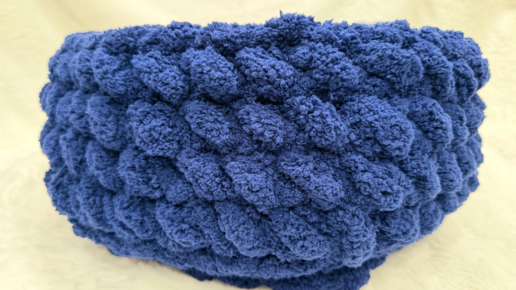 Majestic Gem Handmade Luxury Cat Bed – 14 Inches – Sodalite